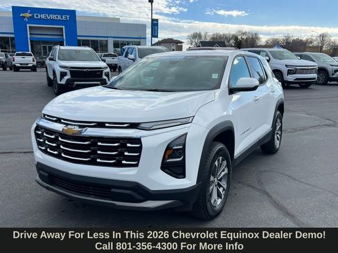 Used 2026 Chevrolet Equinox LT AWD/4WD image 2