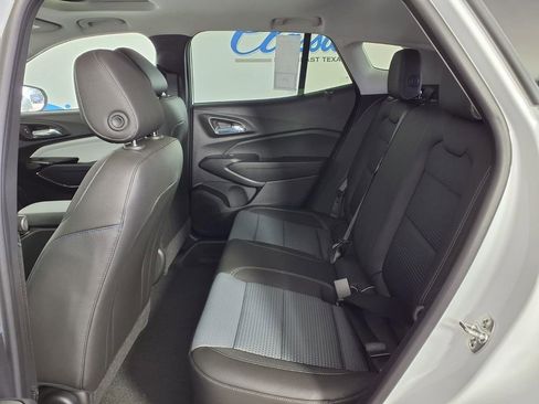 New 2026 Chevrolet Trax LT w/ Sunroof Package FWD image 38