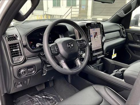 New 2024 RAM 1500 Limited image 7