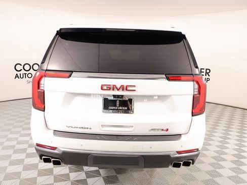 Used 2025 GMC Yukon XL AT4 w/ AT4 Premium Package image 23