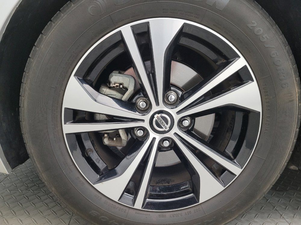 Used 2021 Nissan Sentra SV FWD image 31