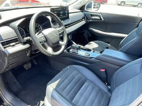 Used 2025 Mitsubishi Outlander SE AWD/4WD image 10