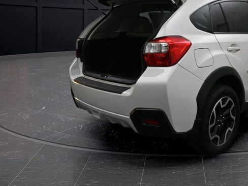 Used 2016 Subaru Crosstrek 2.0i Limited AWD/4WD image 12