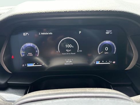 Used 2023 Jeep Grand Cherokee L Laredo image 13