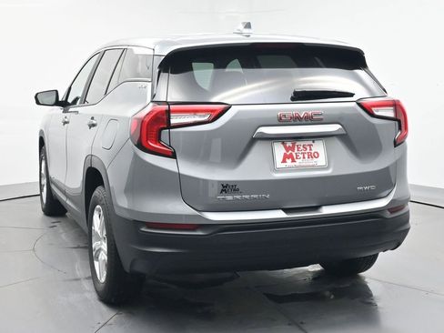 Certified 2024 GMC Terrain SLE image 27