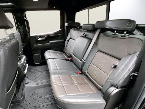 Used 2025 Chevrolet Silverado 1500 High Country w/ Midnight Edition image 23