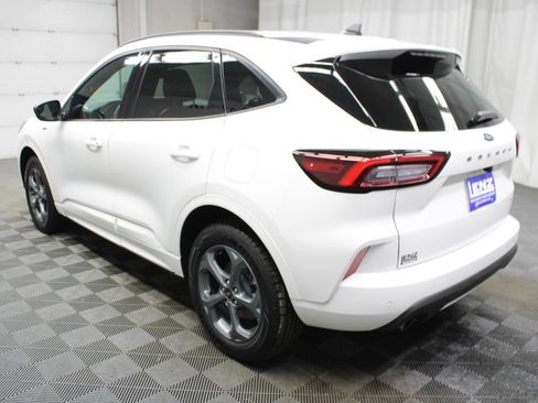 Used 2024 Ford Escape ST-Line w/ Tech Pack #1 AWD/4WD image 7