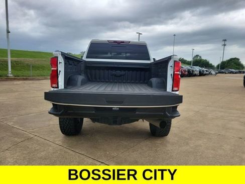 Certified 2025 Chevrolet Silverado 2500 ZR2 w/ Technology Package AWD/4WD image 26