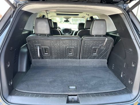 Used 2020 Chevrolet Traverse Premier w/ Redline Edition AWD/4WD image 11