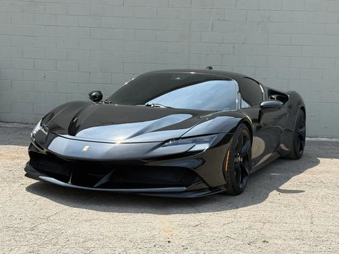 Used 2021 Ferrari SF90 Stradale AWD/4WD image 1