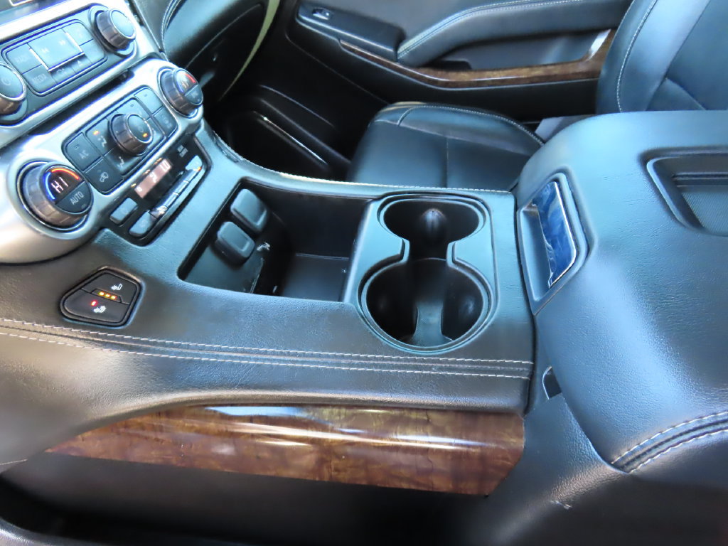 Used 2020 Chevrolet Suburban LT AWD/4WD image 27