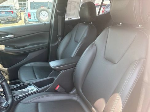 Used 2024 Buick Encore GX Sport Touring AWD/4WD image 15