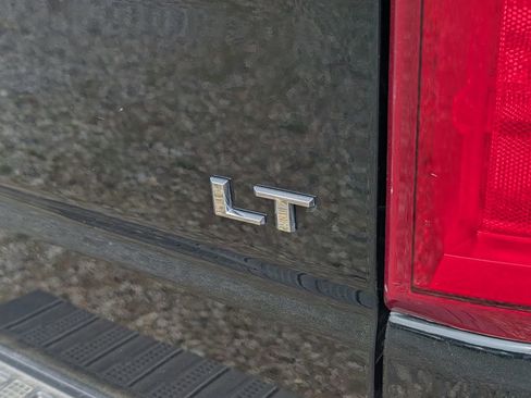 Used 2020 Chevrolet Silverado 1500 LT Trail Boss AWD/4WD image 6