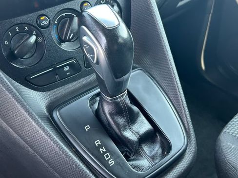 Used 2018 Ford Transit Connect XL FWD image 15