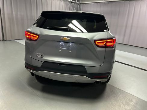 Used 2025 Chevrolet Blazer LT FWD image 6