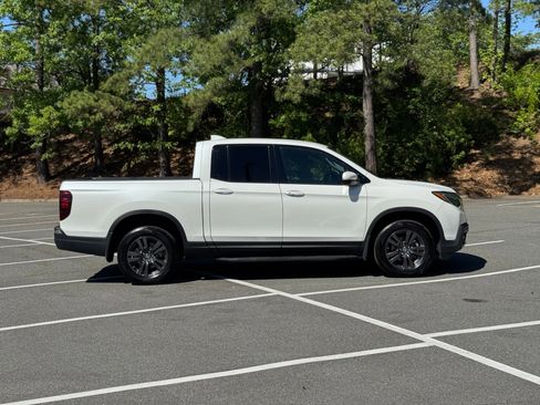 Used 2020 Honda Ridgeline Sport image 14