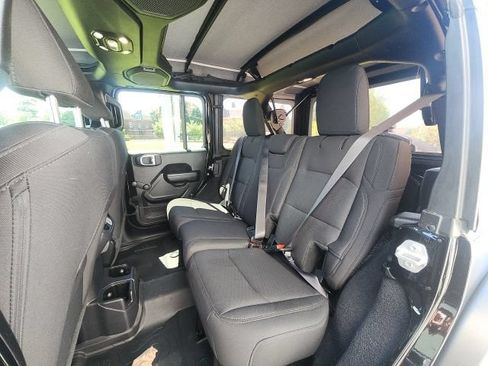 Used 2022 Jeep Wrangler Unlimited Sport AWD/4WD image 14