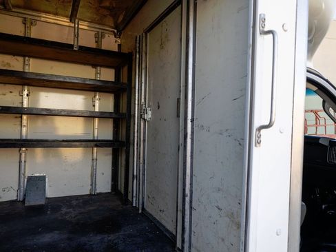 Used 2018 Chevrolet Express 3500 w/ Power Convenience Package image 20