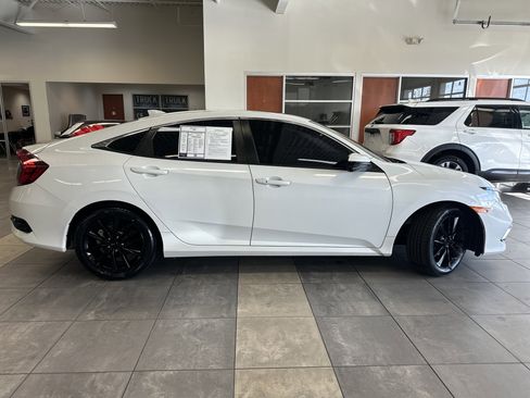 Used 2021 Honda Civic EX-L image 11