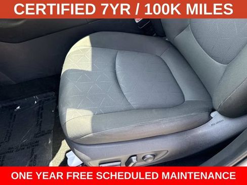 Used 2025 Toyota RAV4 XLE AWD/4WD image 15