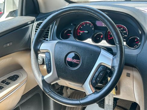Used 2011 GMC Acadia SLT FWD image 15