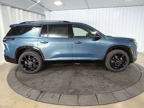 New 2026 Chevrolet Traverse RS w/ LPO, Floor Liner Package image 10