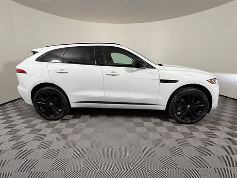New 2026 Jaguar F-PACE R-Dynamic S image 8