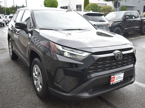 Certified 2025 Toyota RAV4 LE AWD/4WD image 3