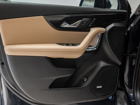 Used 2020 Chevrolet Blazer Premier w/ LPO, Floor Liner Package FWD image 8