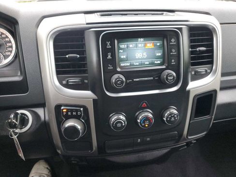 Used 2020 RAM 1500 Classic SLT RWD image 35