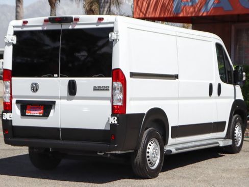 Used 2025 RAM ProMaster 2500 w/ U-Haul Equipment Group FWD image 10