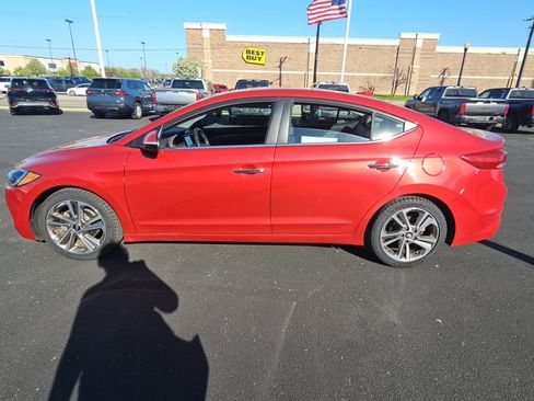 Used 2017 Hyundai Elantra Limited w/ Limited Tech Package 08 FWD image 6