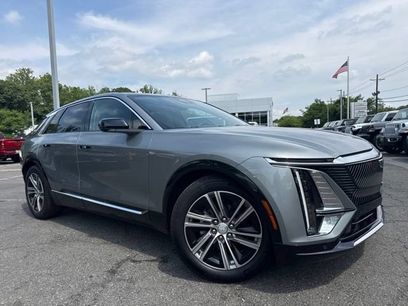 Used 2024 Cadillac Lyriq Luxury w/ LPO, Floor Liner Package
