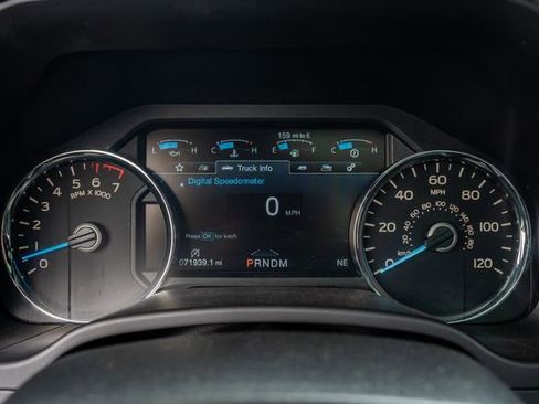 Used 2018 Ford F150 Lariat w/ Equipment Group 502A Luxury AWD/4WD image 25