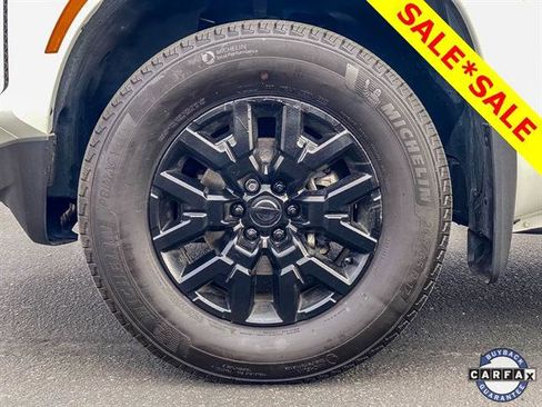 Used 2023 Nissan Frontier SV w/ SV Convenience Package image 35