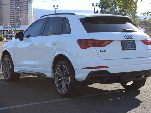 Used 2022 Audi Q3 2.0T Premium Plus w/ Premium Plus Package AWD/4WD image 2
