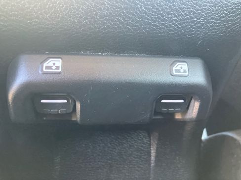 Used 2024 Jeep Wrangler Unlimited Sport image 36