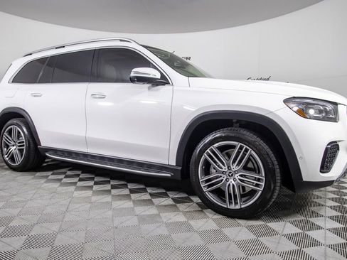 Used 2026 Mercedes-Benz GLS 450 4MATIC image 2
