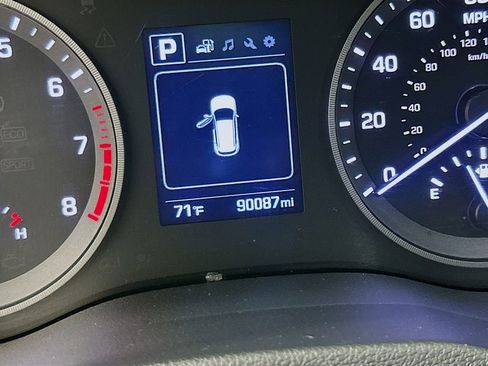 Used 2017 Hyundai Tucson Value AWD/4WD image 13