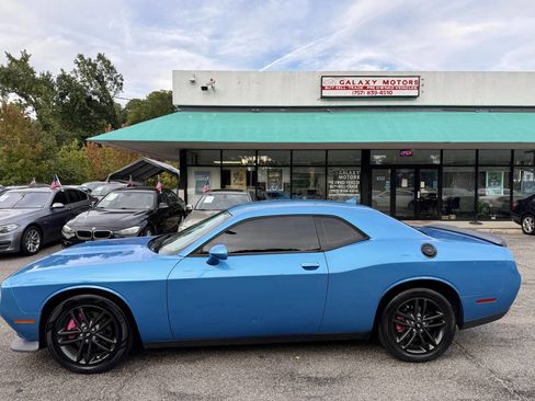 Used 2019 Dodge Challenger GT image 7