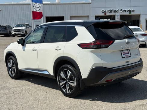 Used 2023 Nissan Rogue SL w/ SL Premium Package AWD/4WD image 12