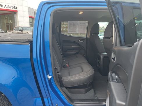 Used 2022 Chevrolet Colorado LT w/ LT Convenience Package image 15