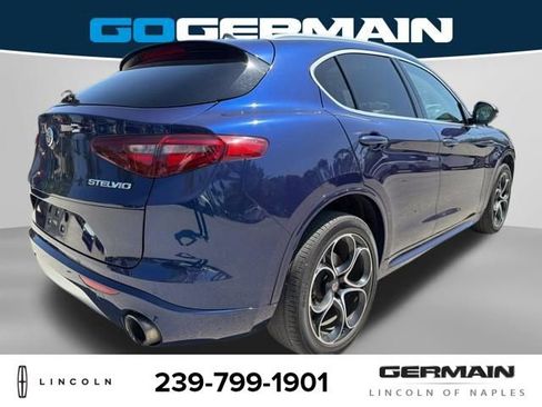 Used 2020 Alfa Romeo Stelvio Ti Lusso AWD/4WD image 7