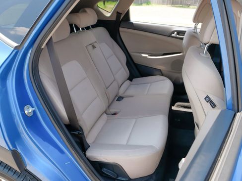 Used 2018 Hyundai Tucson Value w/ Cargo Package image 39