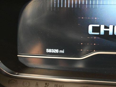 Used 2022 Chevrolet Tahoe Premier AWD/4WD image 14