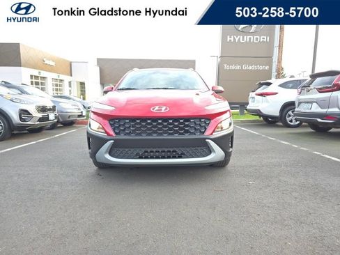Certified 2022 Hyundai Kona SEL w/ Cargo Package image 4