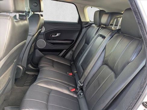 Used 2017 Land Rover Range Rover Evoque SE image 20