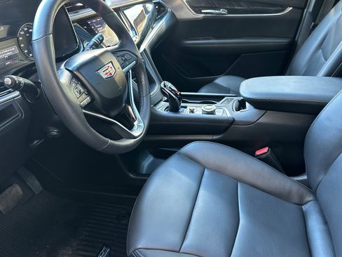 Certified 2024 Cadillac XT6 Premium Luxury image 10