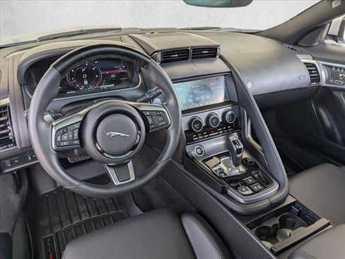 Used 2021 Jaguar F-TYPE Coupe RWD image 18