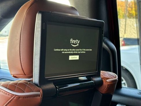 New 2026 Chrysler Pacifica Pinnacle image 12